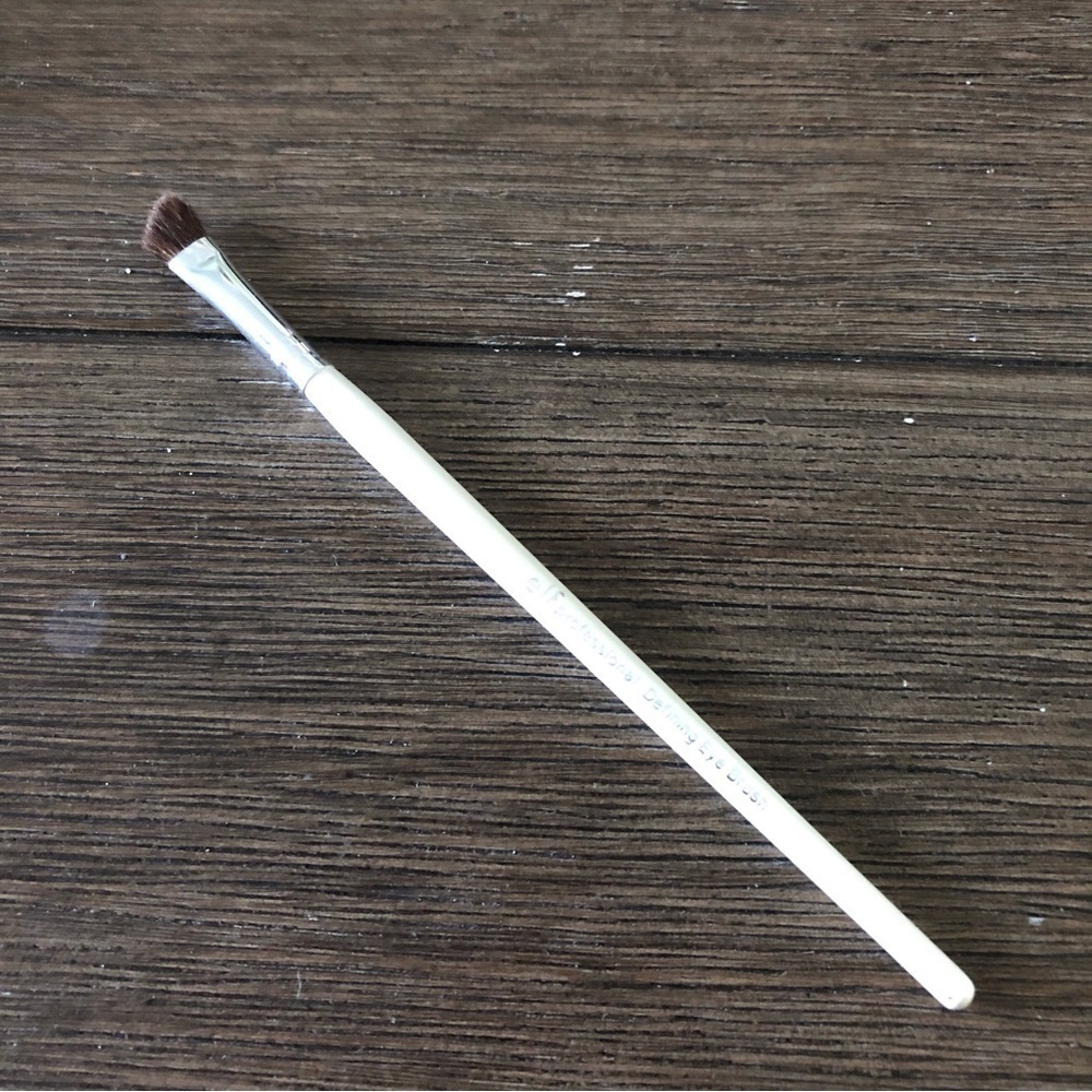 ELF Make-up Brush: Defining Eye Brush